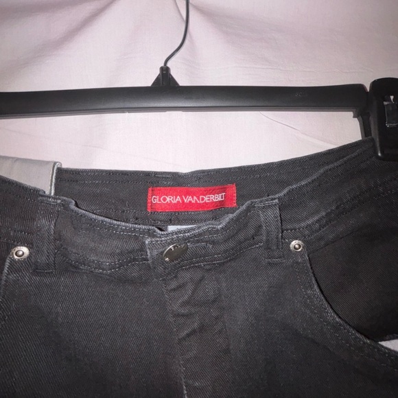 Gloria Vanderbilt Women's Black Skinny Jeans - Picture 2 of 10